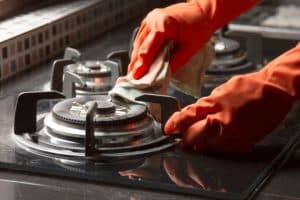 Expert tips clean stovetop effectively